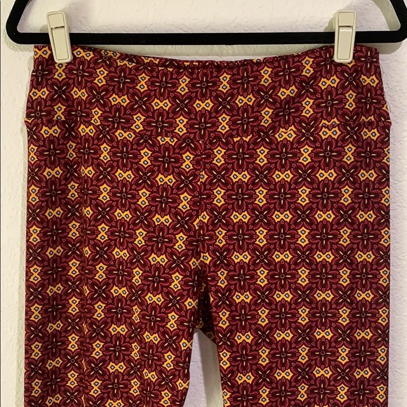 NWT Tall and Curvy LuLaRoe Leggings - Picture 2 of 4